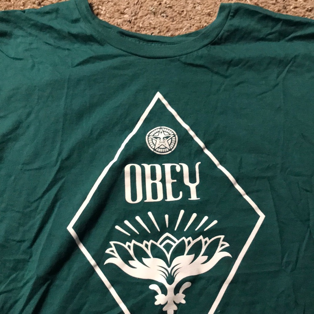 Obey t-shirt